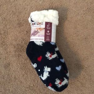 Mukluk cozy “cabin socks” sz S/M